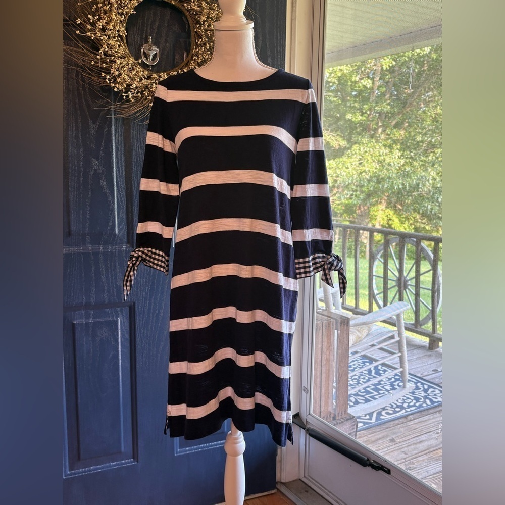 Crown & Ivy “Streets of Charleston” blue & white dress striped. Size Small, NWT